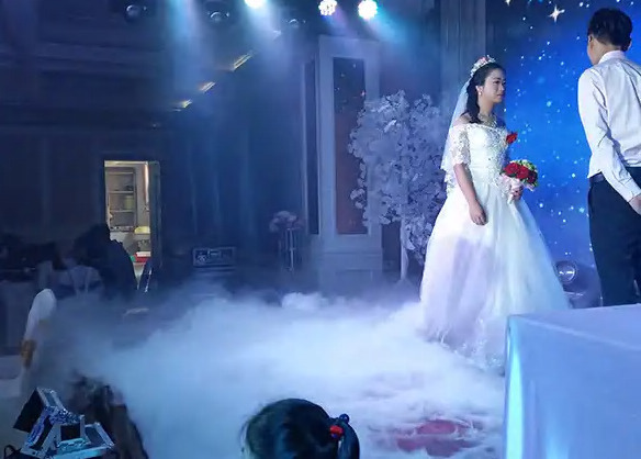 1500W LED Super Fog Machine